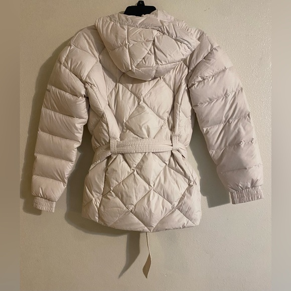 Columbia - Wome’s Icy Heights Belted Jacket - Size: Xs Color: Chalk. - Picture 6 of 8